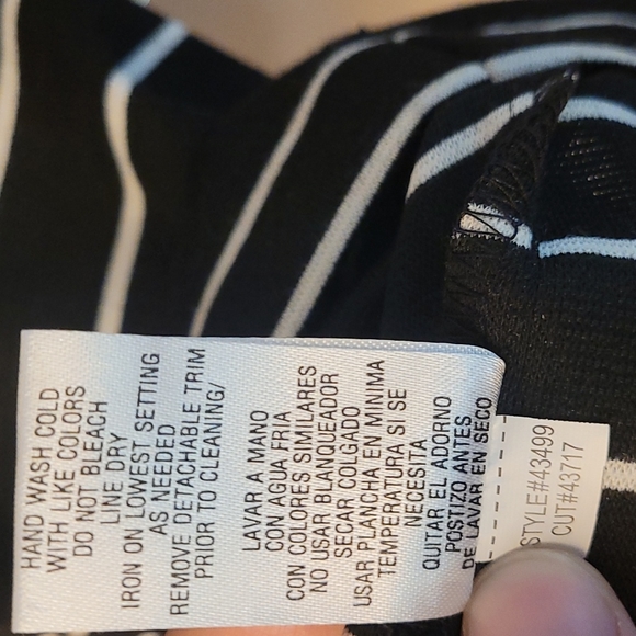 NWOT Sandra Darren Striped Three Quarter Sleeve Midi Dress - Picture 6 of 11